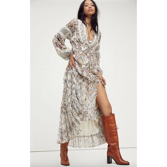 NWT Free People White Floral Cassis Printed Chiffon Dress - Small - Picture 1 of 3